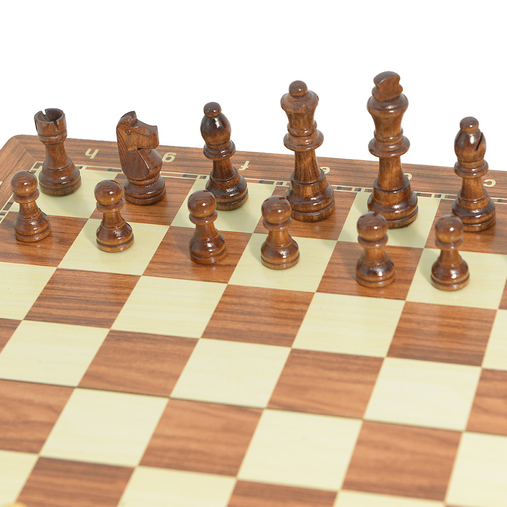 Magnetic Wooden Folding Chess  - đánh giá và giá Board Game Yearbook