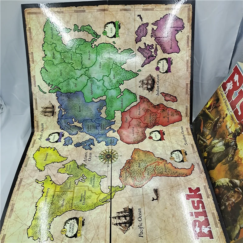 RISK Strategy Board Game suita - đánh giá và giá Board Game Risk
