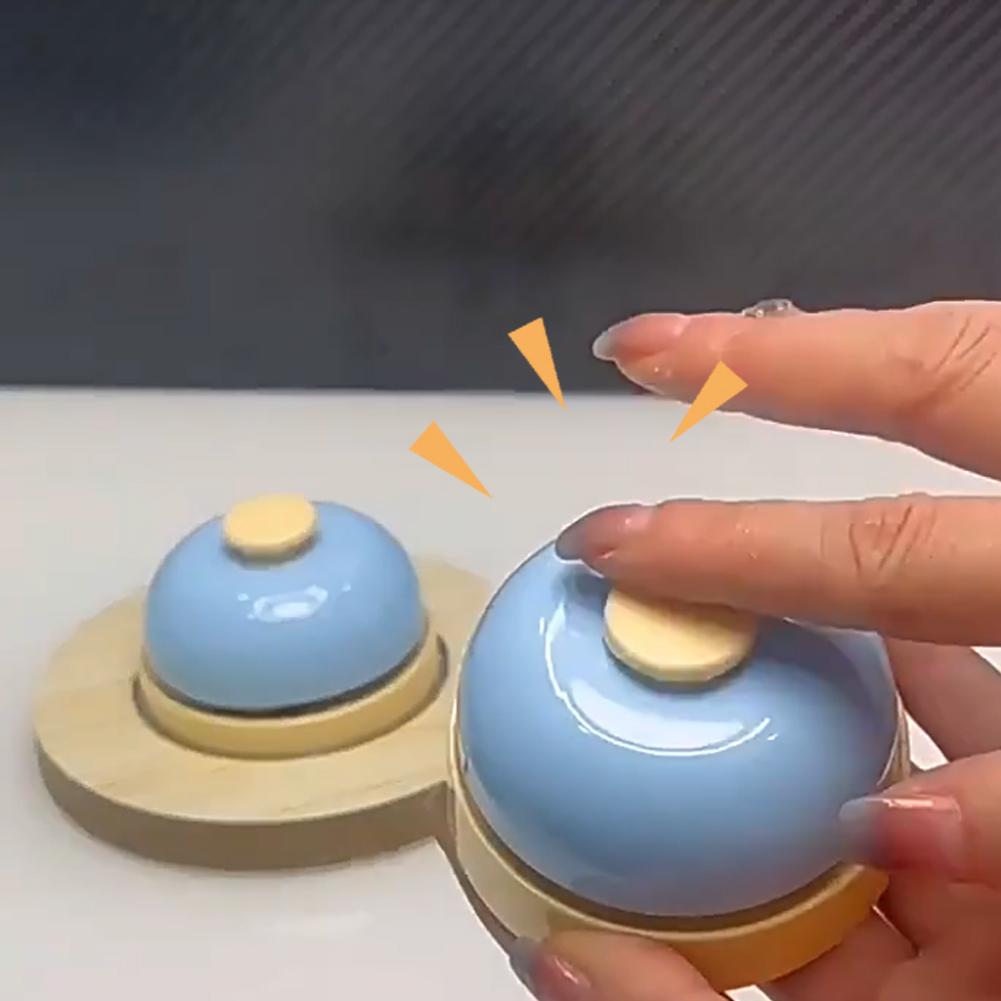 Hand-pressed Bell Toy Hand Cla - đánh giá và giá Board Game Land